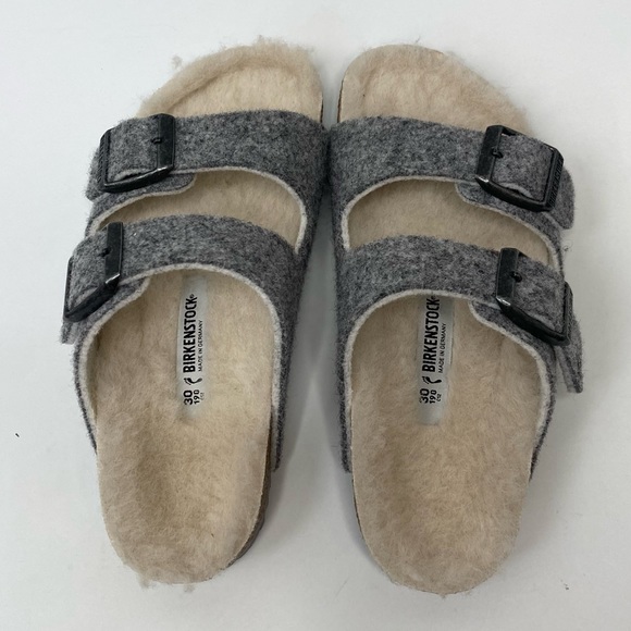 Birkenstock Other - Birkenstock Arizona Happy Lamb Kids slides size 12
